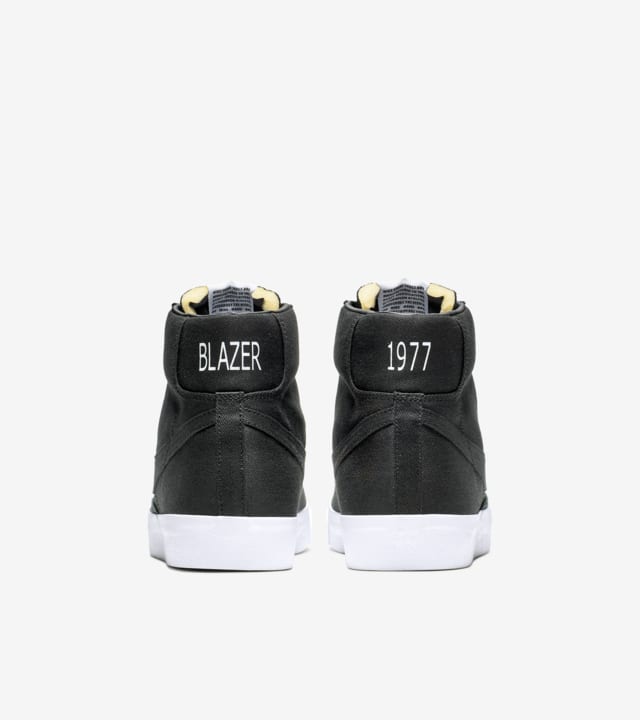 Nike Blazer Mid '77 'Black Canvas 