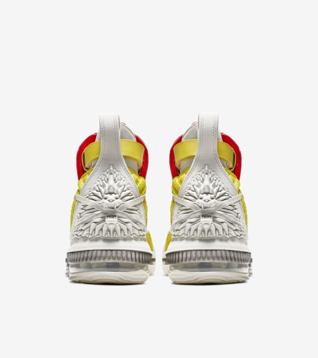 nike hfr x lebron 16