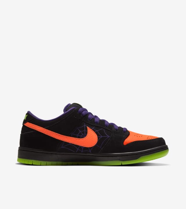 nike snkrs night of mischief