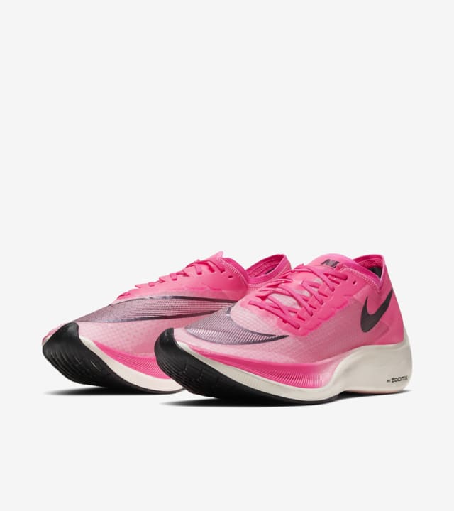 zoomx vaporfly pink