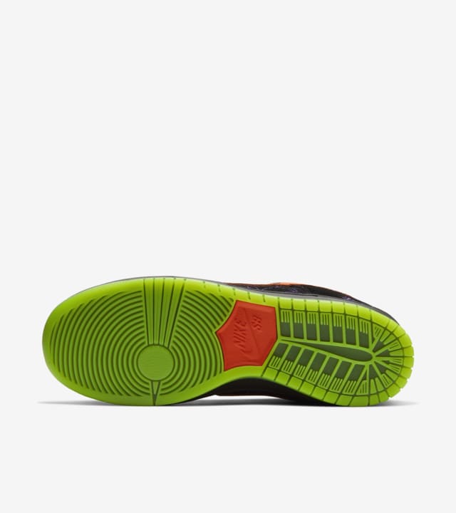 nike snkrs night of mischief