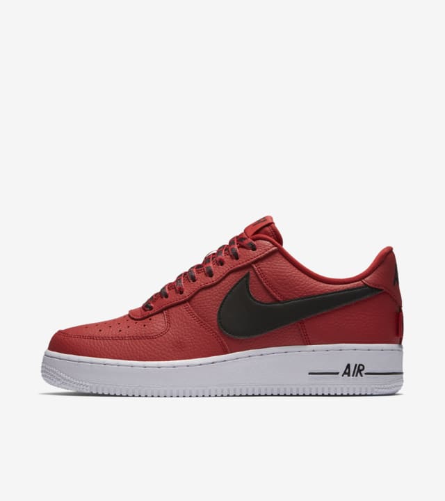 black and red nike air force