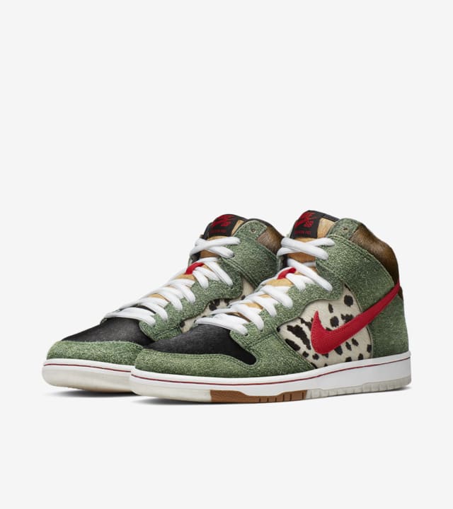SB Dunk High 'Walk the Dog' Release Date. Nike SNKRS SI