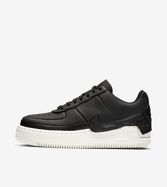 NIKE公式】レディース ナイキ エア フォース 1 ジェスター XX 'Black and Sail' (AV3515-001 / WMNS AF1  JESTER XX). Nike SNKRS JP