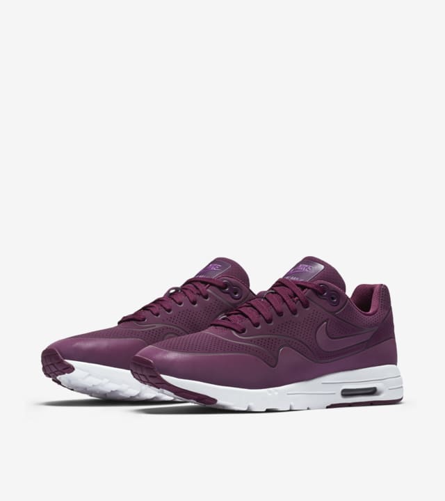 Women S Nike Air Max 1 Ultra Moire Mulberry Nike Snkrs