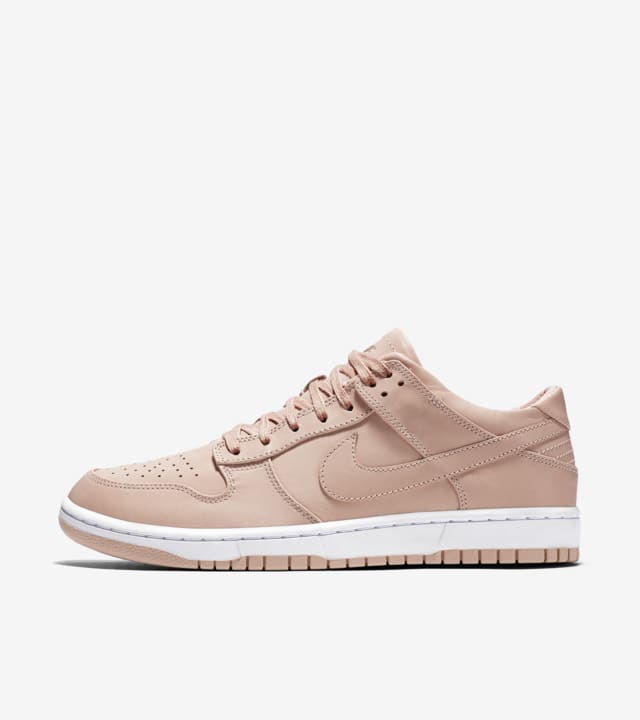nike dunks lux lows