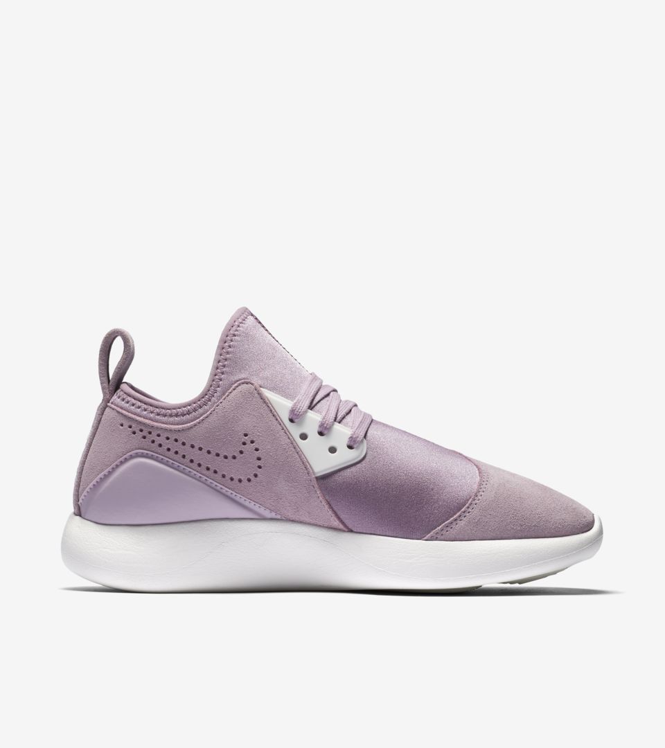WMNS LUNARCHARGE PREMIUM WMNS LUNARCHARGE PREMIUM