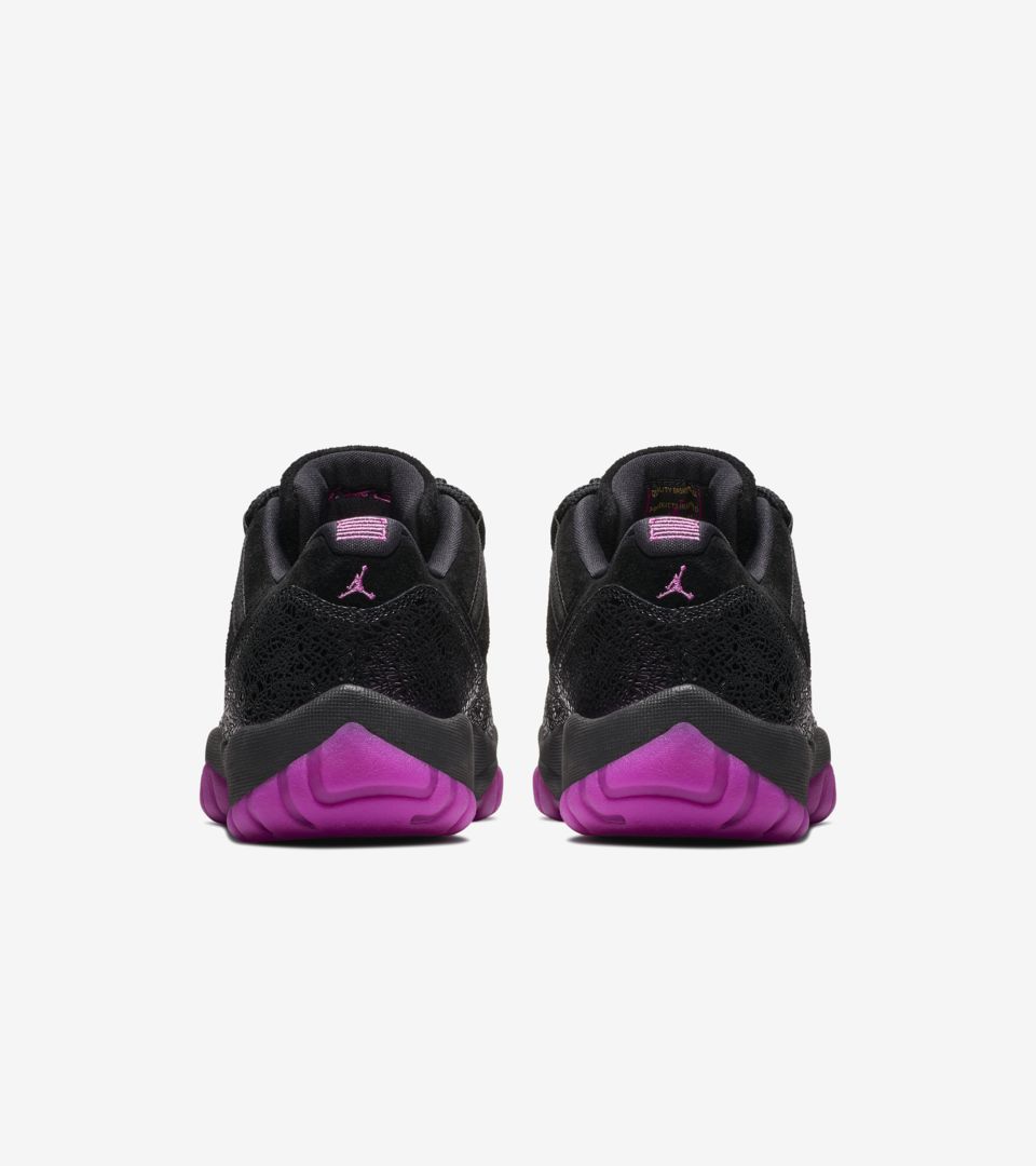WMNS AIR JORDAN XI LOW WMNS AIR JORDAN XI LOW
