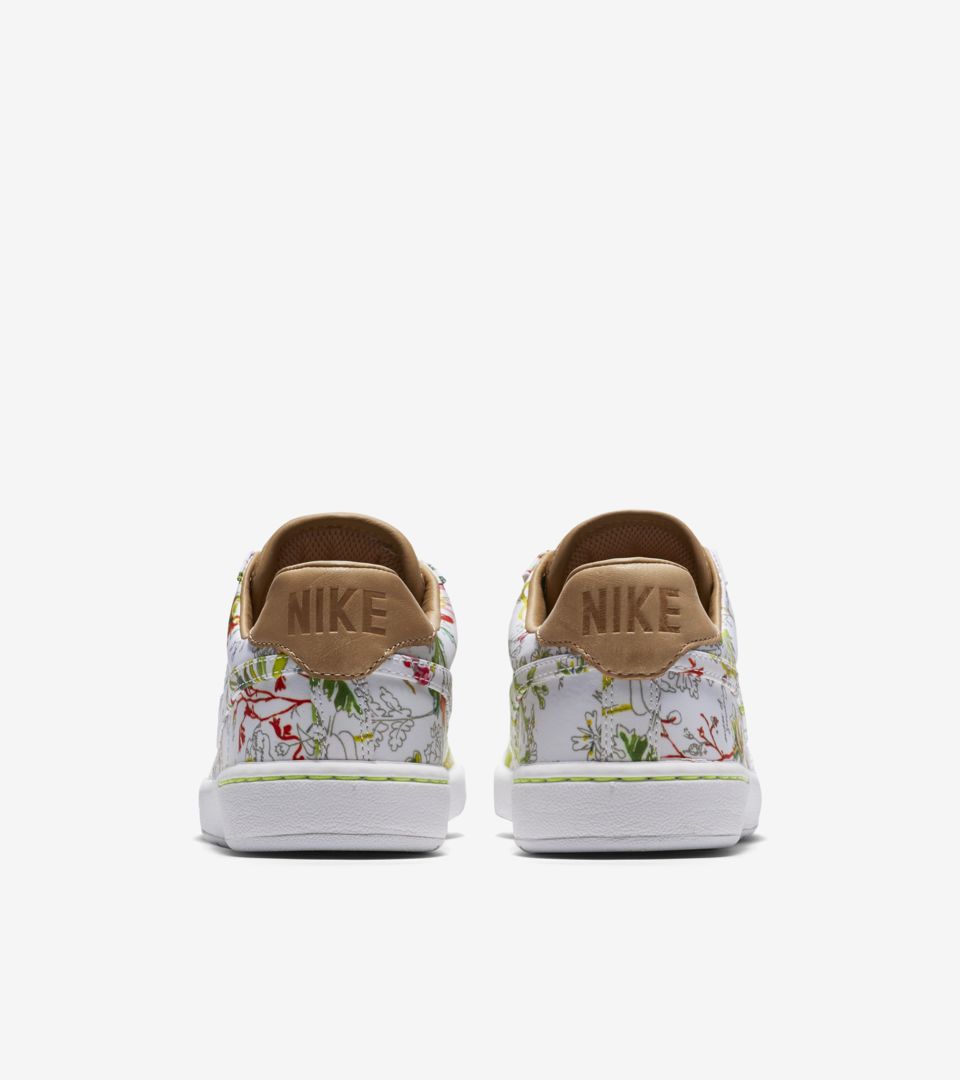 WMNS NIKECOURT TENNIS CLASSIC ULTRA WMNS NIKECOURT TENNIS CLASSIC ULTRA