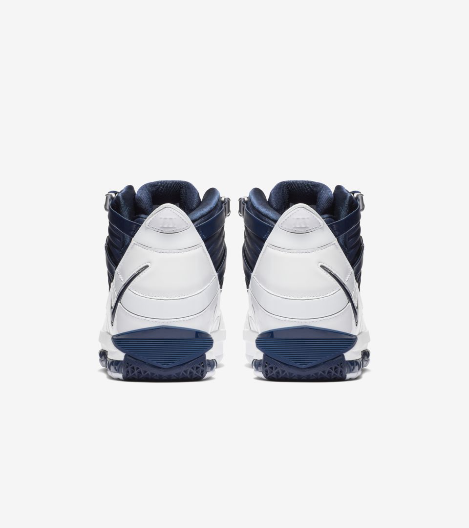 Zoom Lebron 3 'White & Midnight Navy & Metallic Silver' Release Date Zoom Lebron 3 'White & Midnight Navy & Metallic Silver' Release Date
