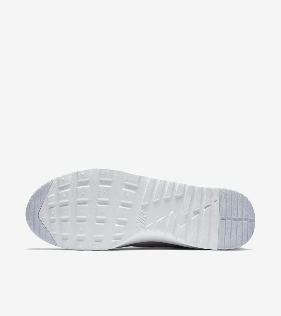 Women's Nike Air Max Thea 'Metallic Silver'. Nike SNKRS Women's Nike Air Max Thea 'Metallic Silver'. Nike SNKRS
