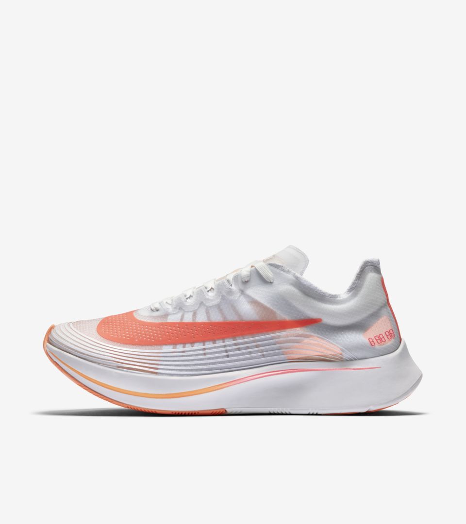 nike white sunset pulse
