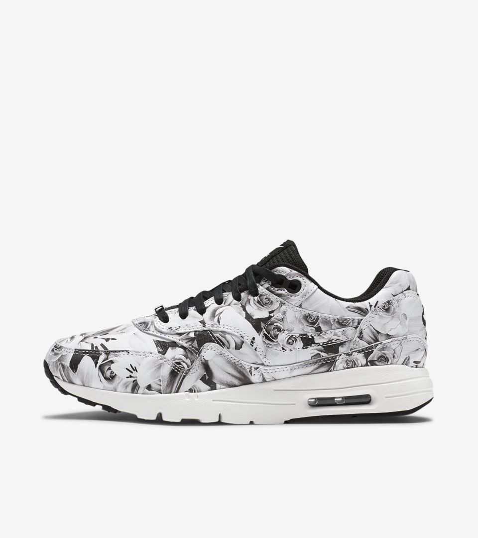 WMNS AIR MAX 1 ULTRA MOIRE WMNS AIR MAX 1 ULTRA MOIRE