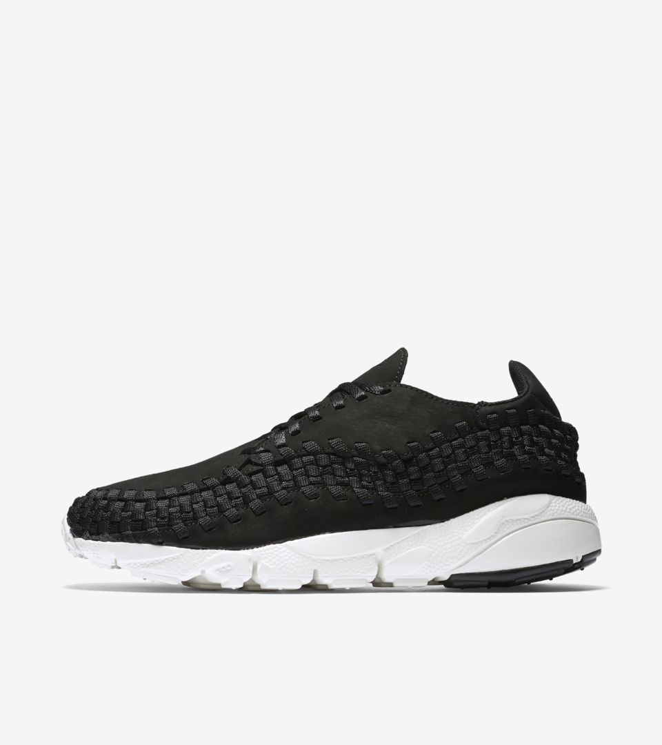 Nike Air Footscape Woven 'Black & Sail'. Nike⁠+ SNKRS