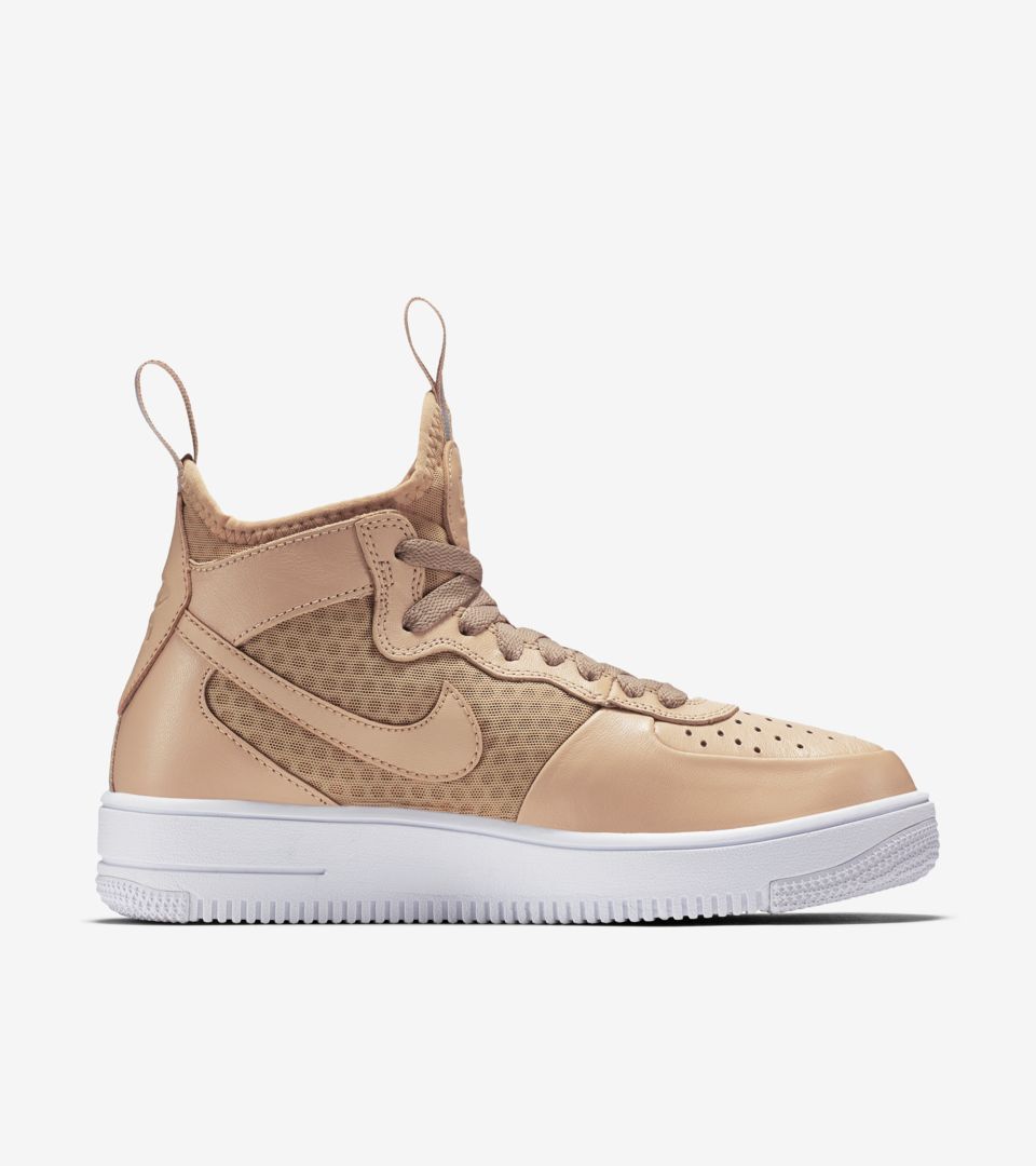 WMNS AIR FORCE 1 ULTRAFORCE MID WMNS AIR FORCE 1 ULTRAFORCE MID