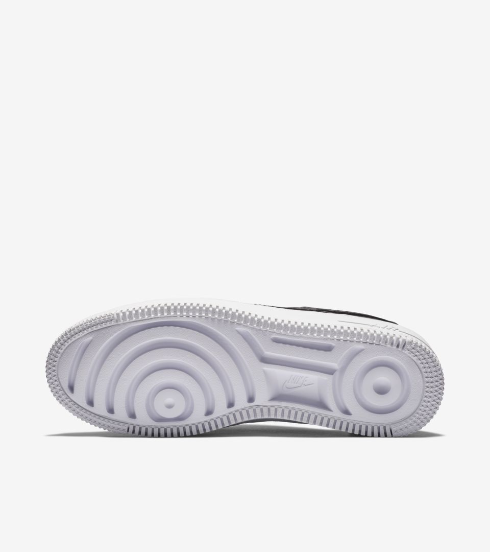 Women's Air Force 1 Sage Low 'Black & White' Release Date Women's Air Force 1 Sage Low 'Black & White' Release Date