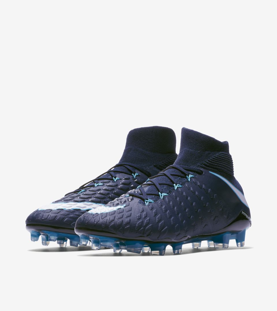 {keywor d} nike play scarpe