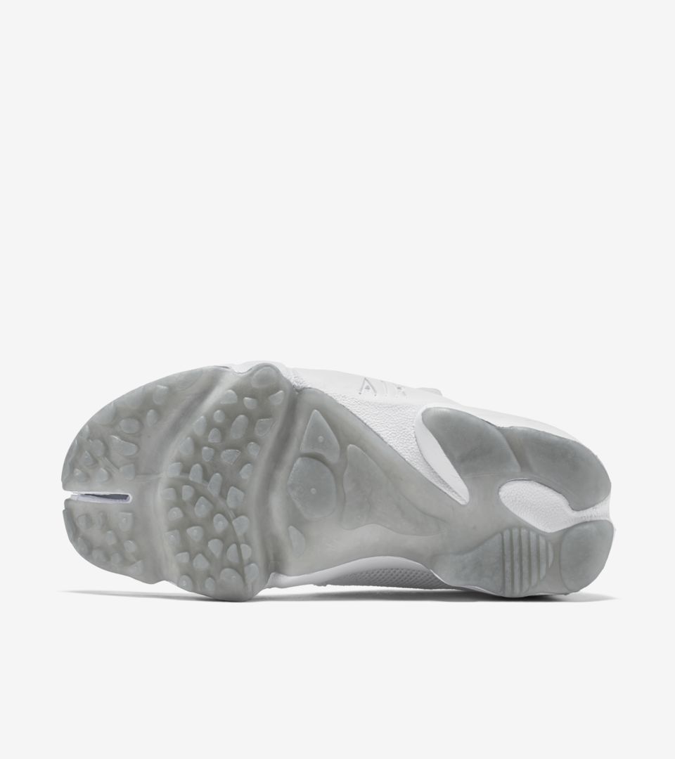 Women's Nike Air Rift 'Triple White'. Nike⁠+ SNKRS