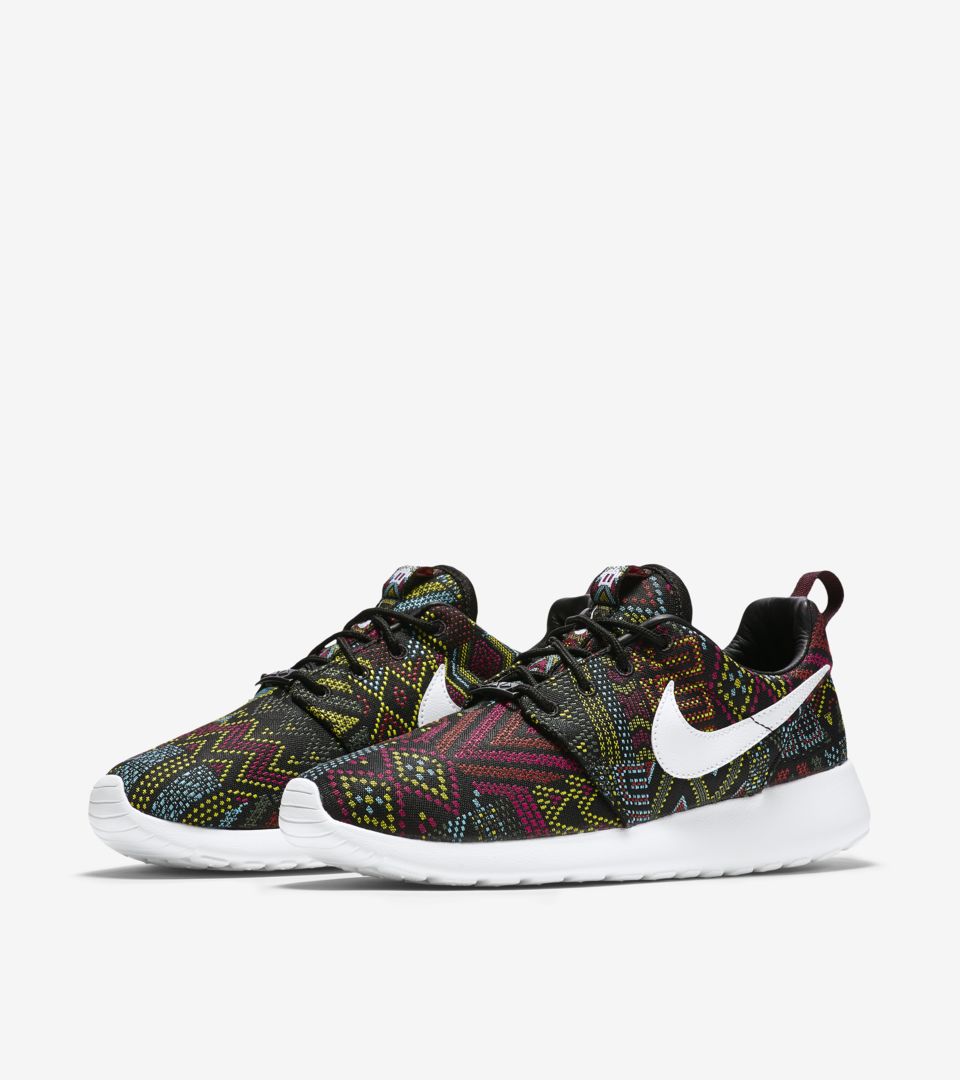 WMNS ROSHE ONE JACQUARD WMNS ROSHE ONE JACQUARD