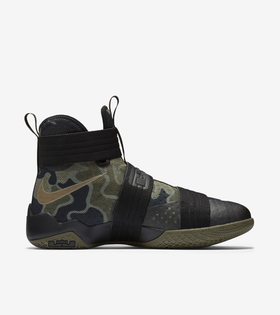 ZOOM LEBRON SOLDIER 10 ZOOM LEBRON SOLDIER 10