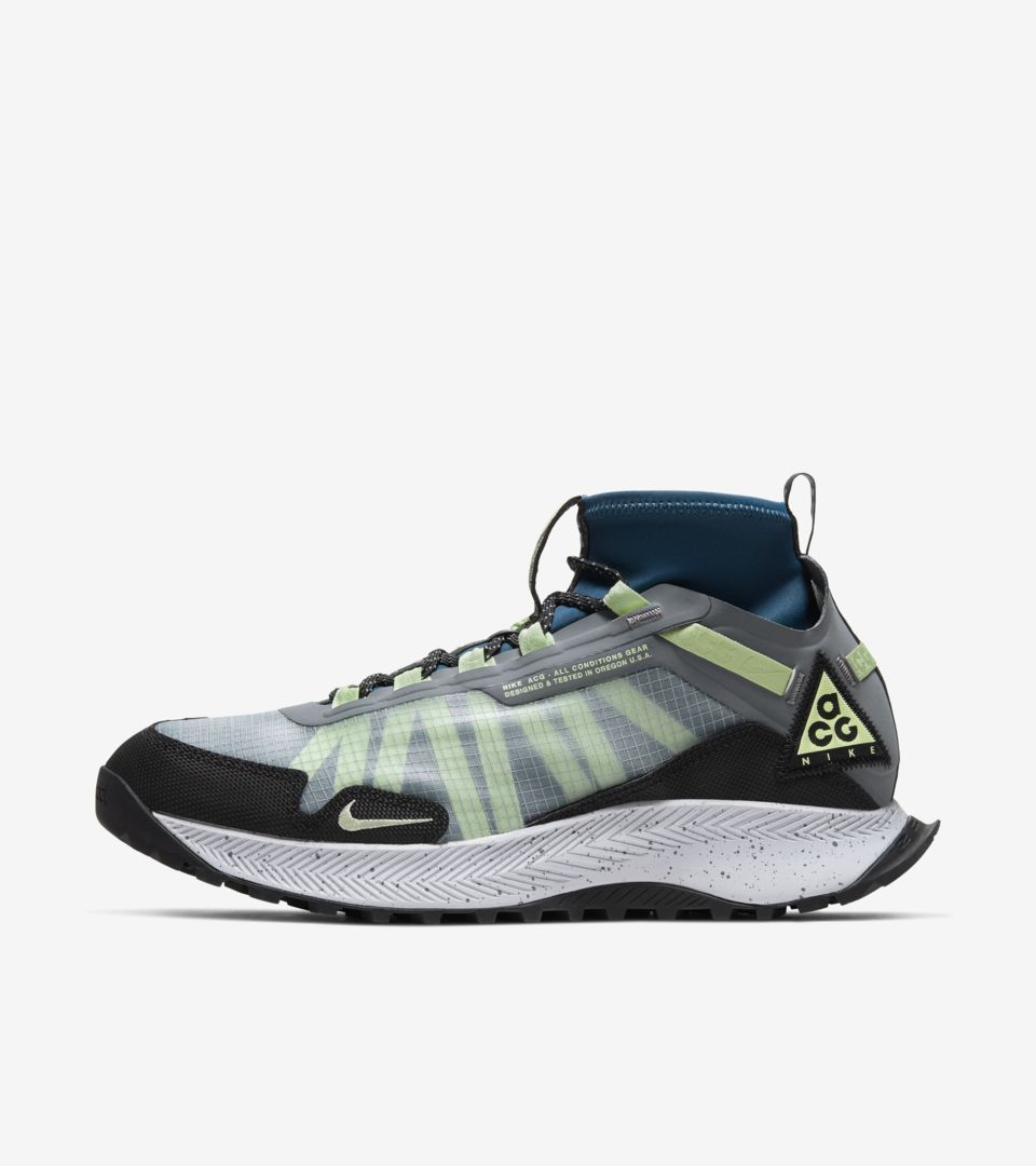 nike acg barely volt