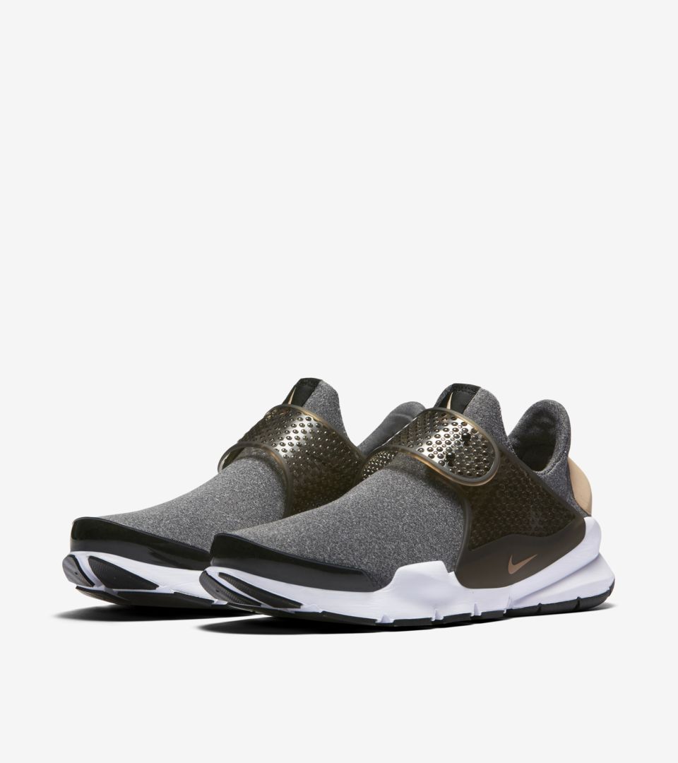 womens nike sock dart trainers