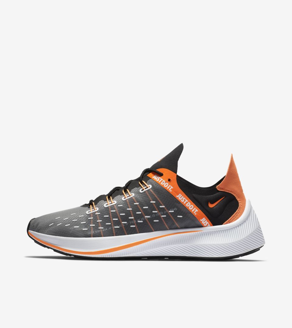 Nike公式 ナイキ Exp X14 Se Black And Total Orange And White And Cool Grey Ao3095 001 Nike Snkrs Jp