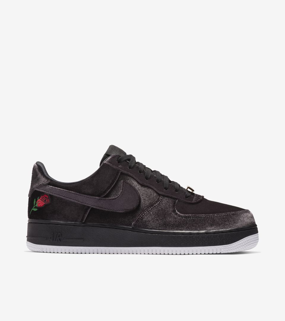 Nike Air Force 1 Velvet 'Black & White' Release Date Nike Air Force 1 Velvet 'Black & White' Release Date