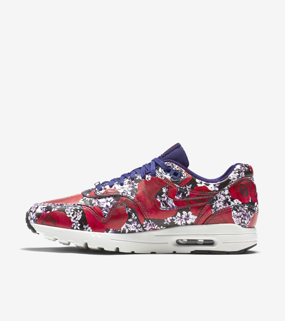 WMNS AIR MAX 1 ULTRA MOIRE WMNS AIR MAX 1 ULTRA MOIRE