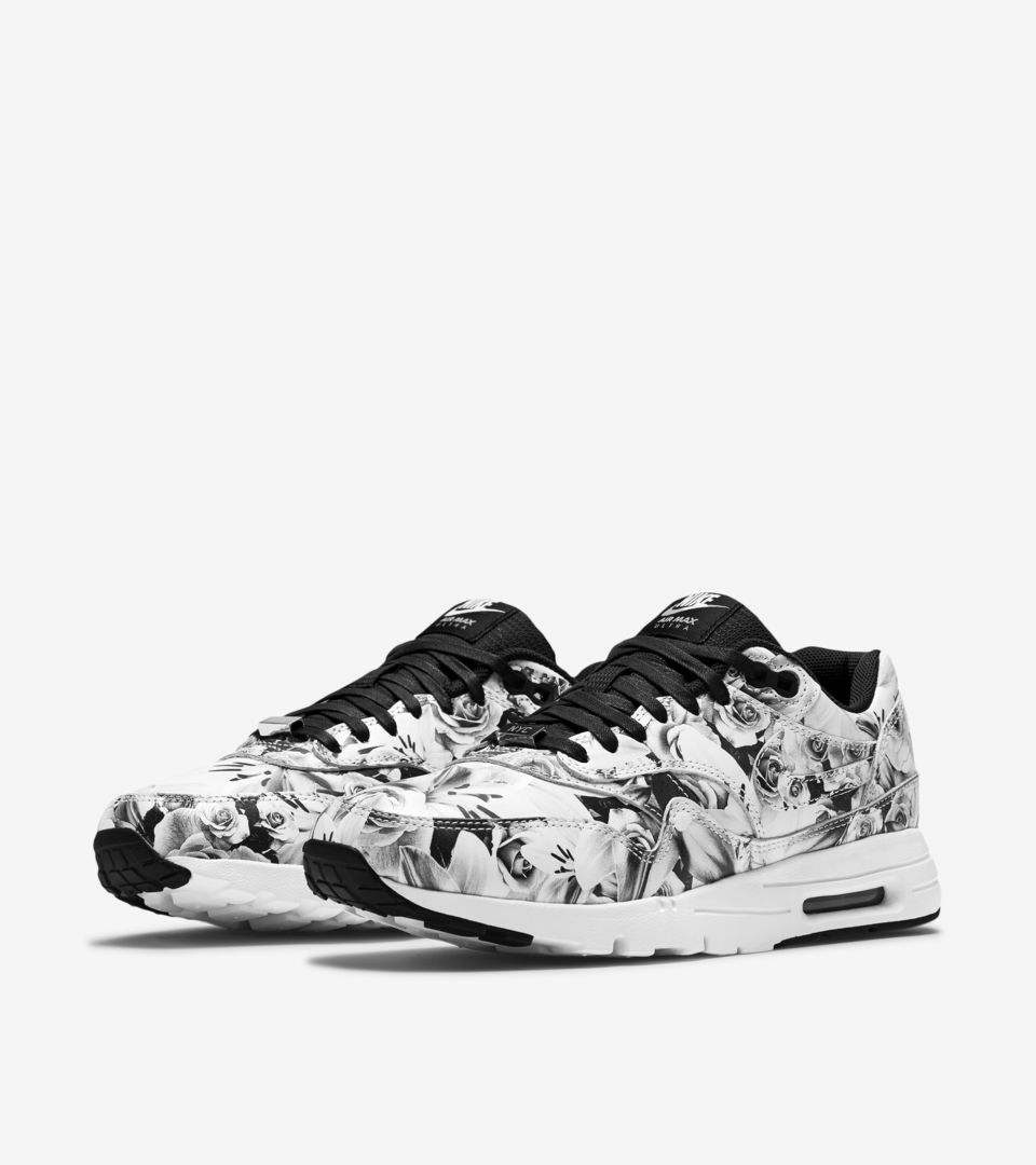 WMNS AIR MAX 1 ULTRA MOIRE WMNS AIR MAX 1 ULTRA MOIRE