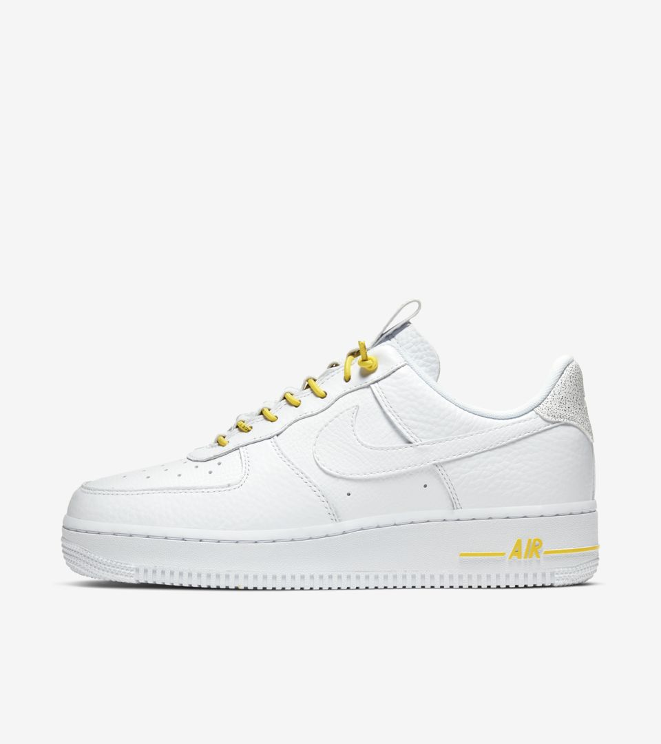 Women's Air Force 1 Lux 'White/Chrome Yellow'. Nike SNKRS IN