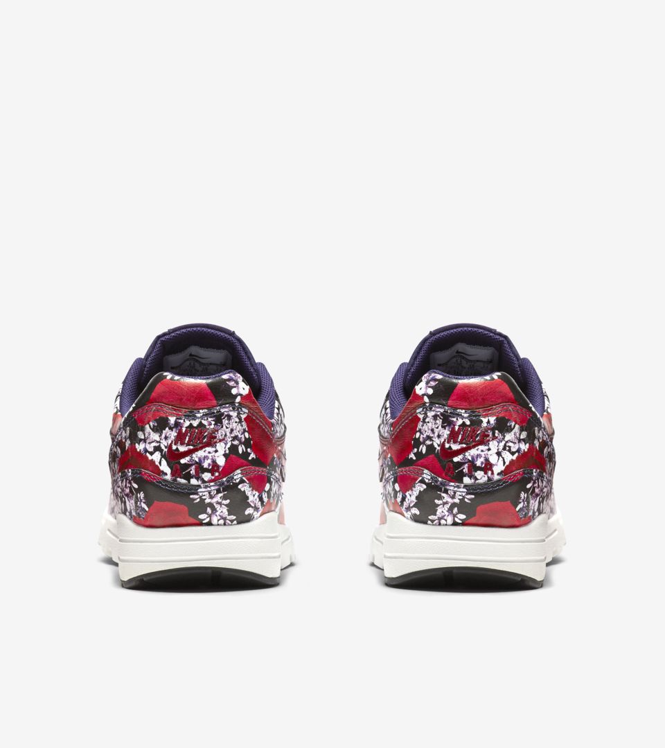 WMNS AIR MAX 1 ULTRA MOIRE WMNS AIR MAX 1 ULTRA MOIRE