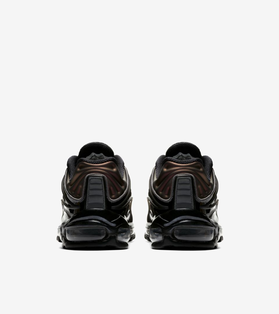 air max deluxe triple black