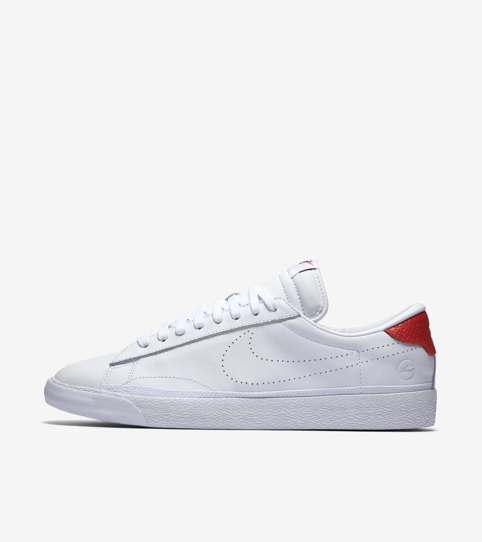 nike zoom tennis classic
