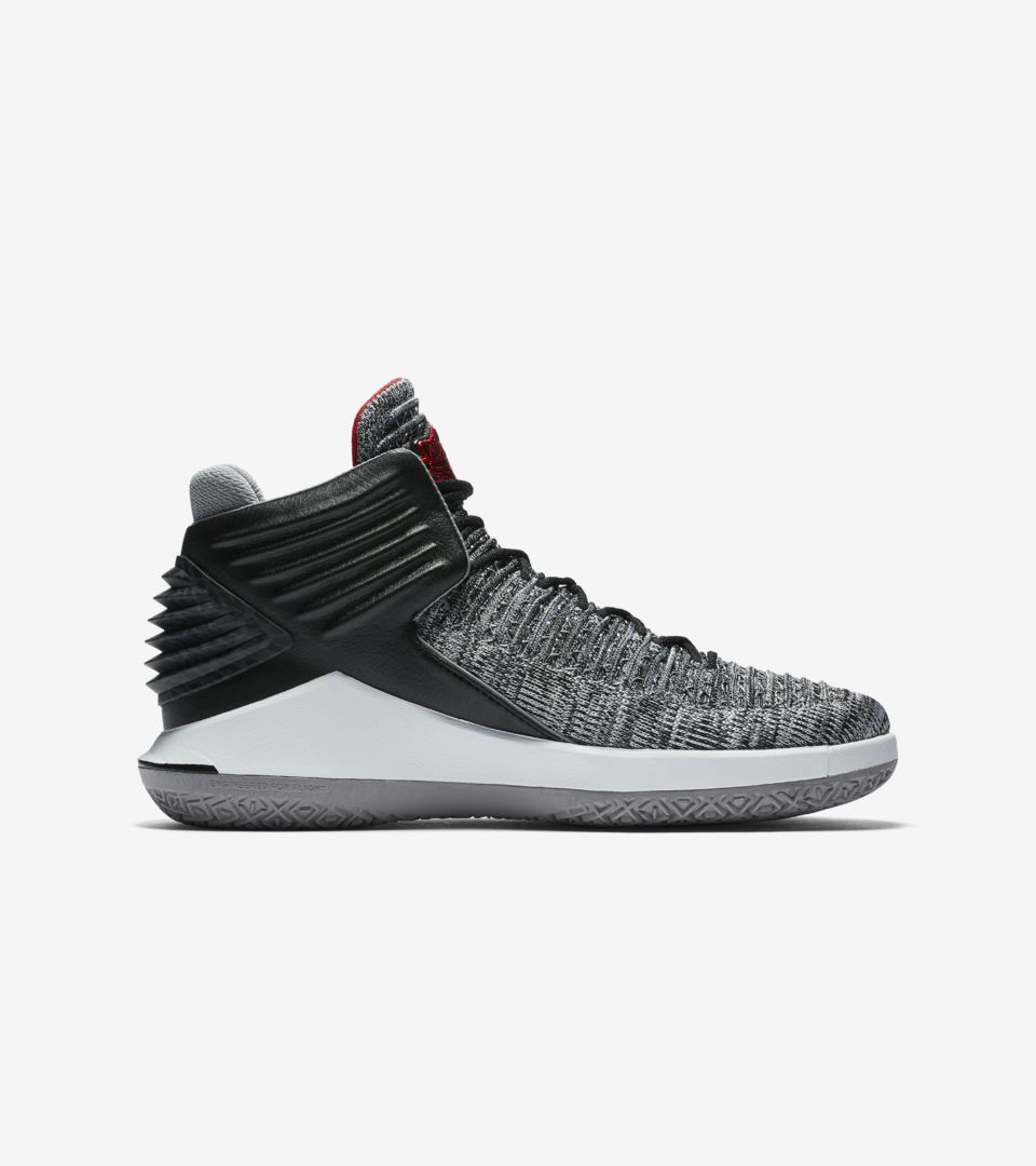 AIR JORDAN XXXII AIR JORDAN XXXII