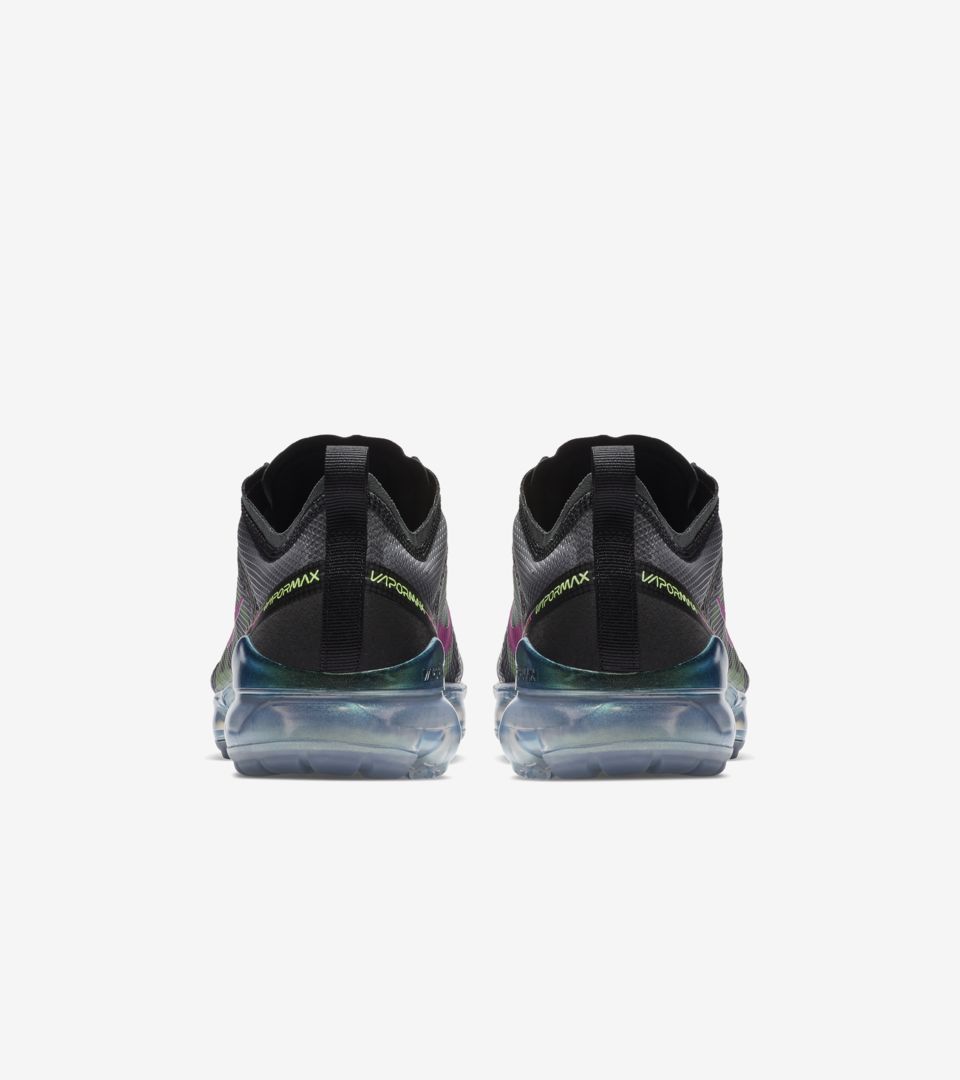 Nike Air Vapormax 2019 'Black & Active Fuschia' Release Date Nike Air Vapormax 2019 'Black & Active Fuschia' Release Date