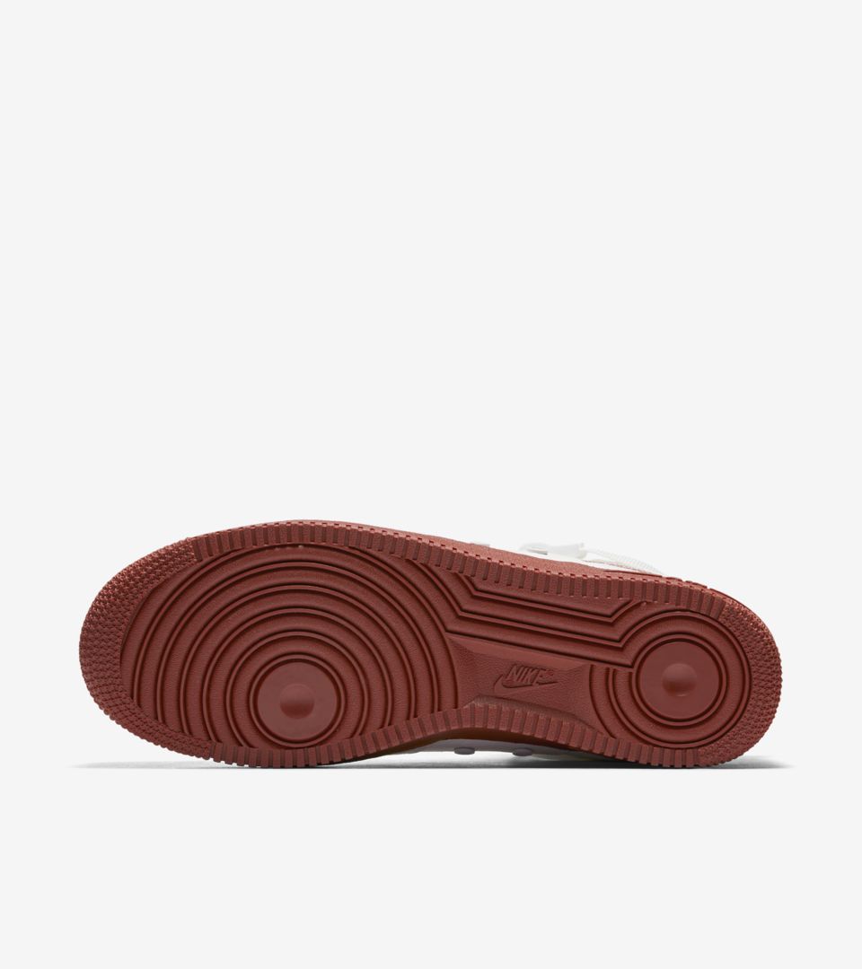 スペシャル フィールド エア フォース 1 MID スペシャル フィールド エア フォース 1 MID