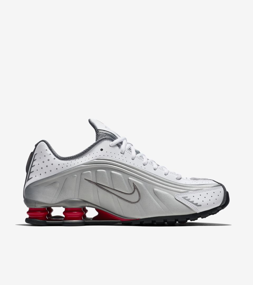 Nike Shox R4 'White & Comet Red & Metallic Silver' Release Date Nike Shox R4 'White & Comet Red & Metallic Silver' Release Date