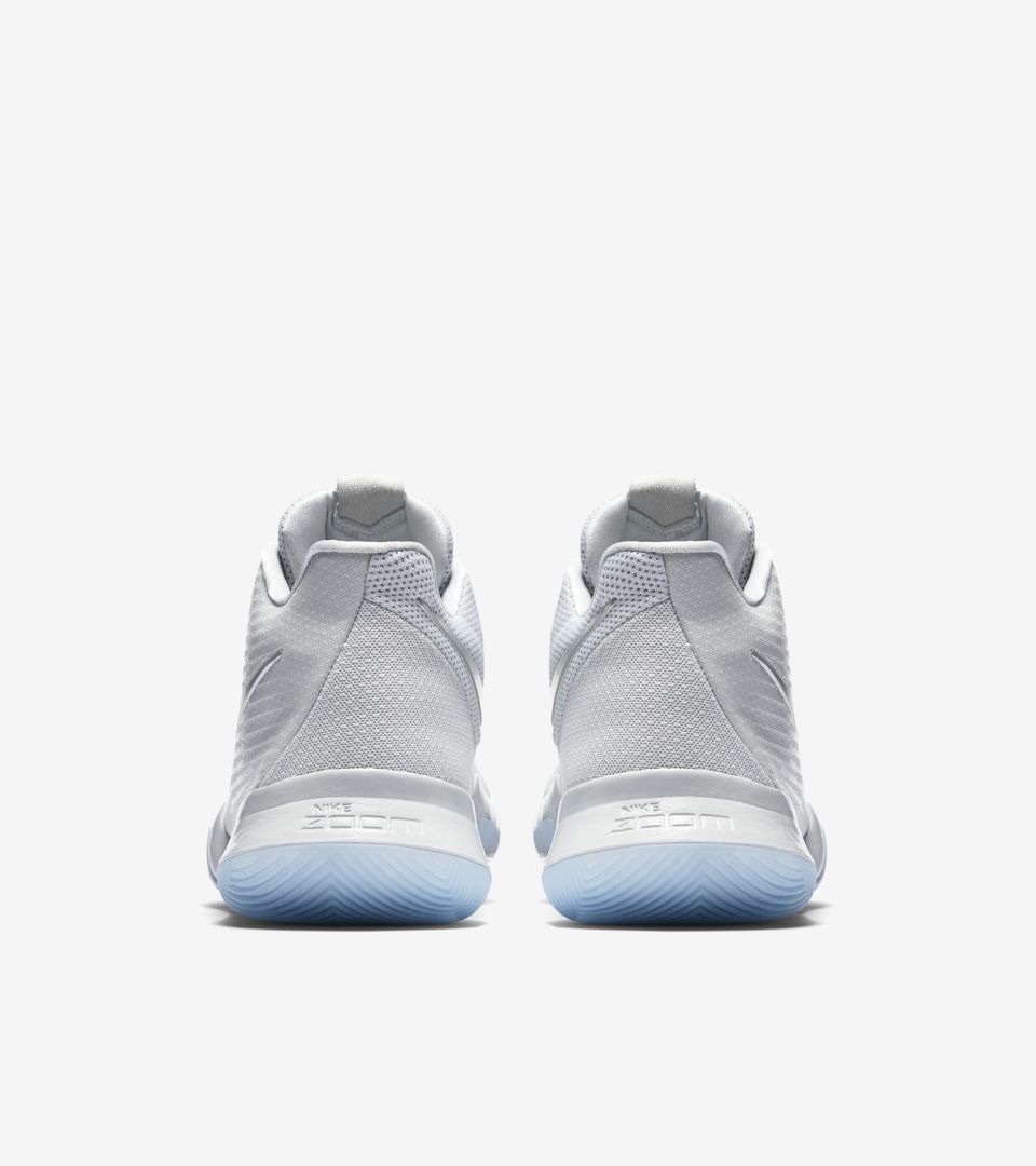 KYRIE 3 KYRIE 3