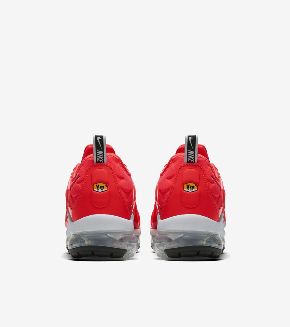 Nike Air Vapormax Plus 'Bright Crimson & White & Black' Release Date Nike Air Vapormax Plus 'Bright Crimson & White & Black' Release Date