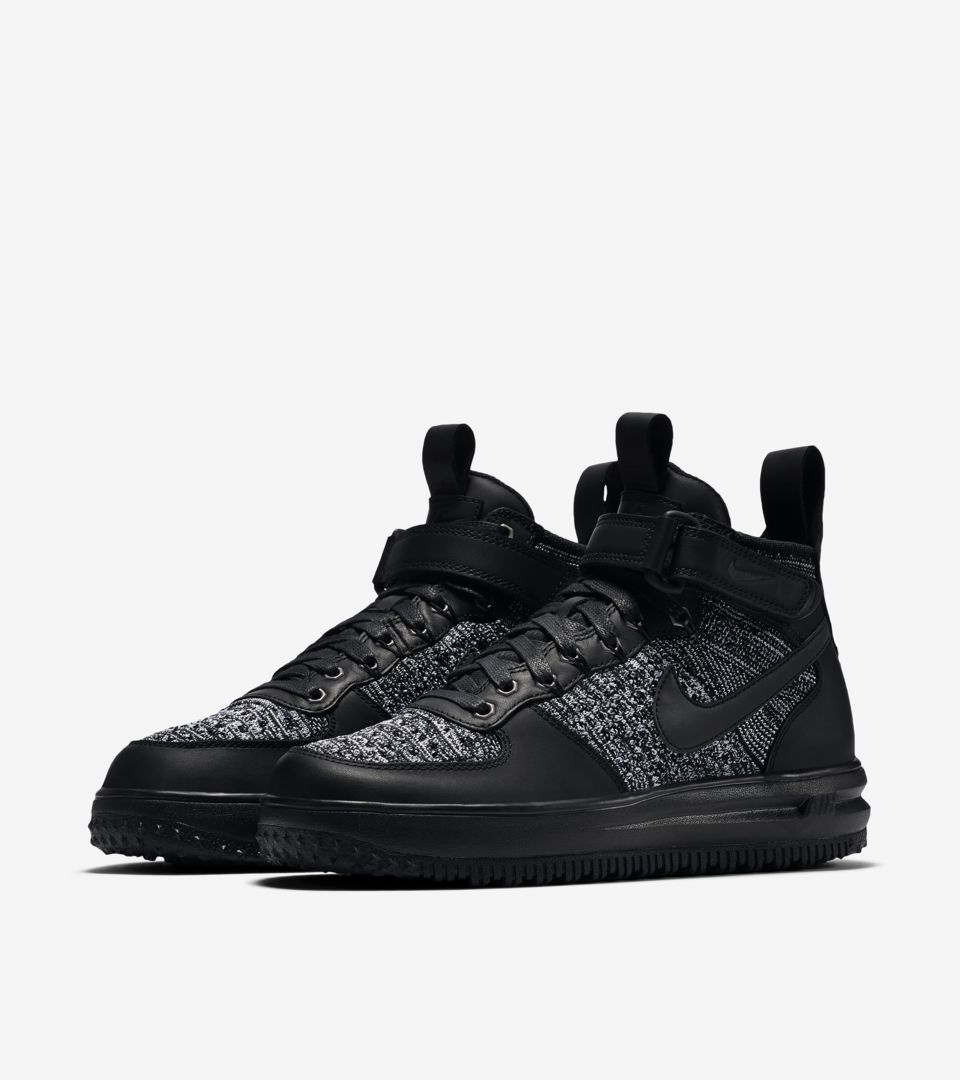 WMNS LUNAR FORCE 1 FLYKNIT WORKBOOT WMNS LUNAR FORCE 1 FLYKNIT WORKBOOT