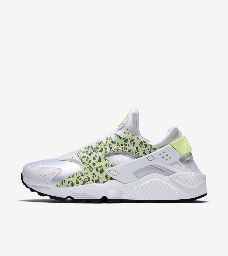 light green huaraches