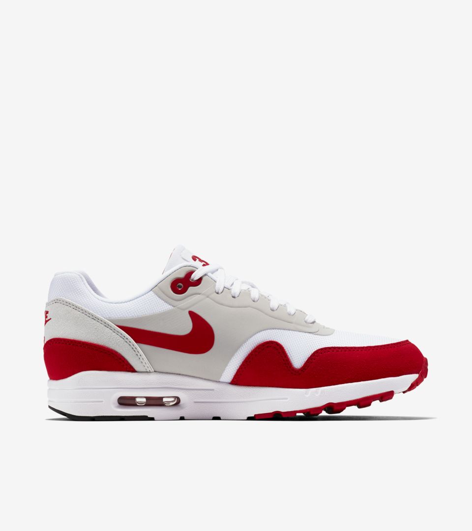 Women's Nike Air Max 1 Ultra 2.0 LE 'White & University Red'. Nike⁠+ SNKRS