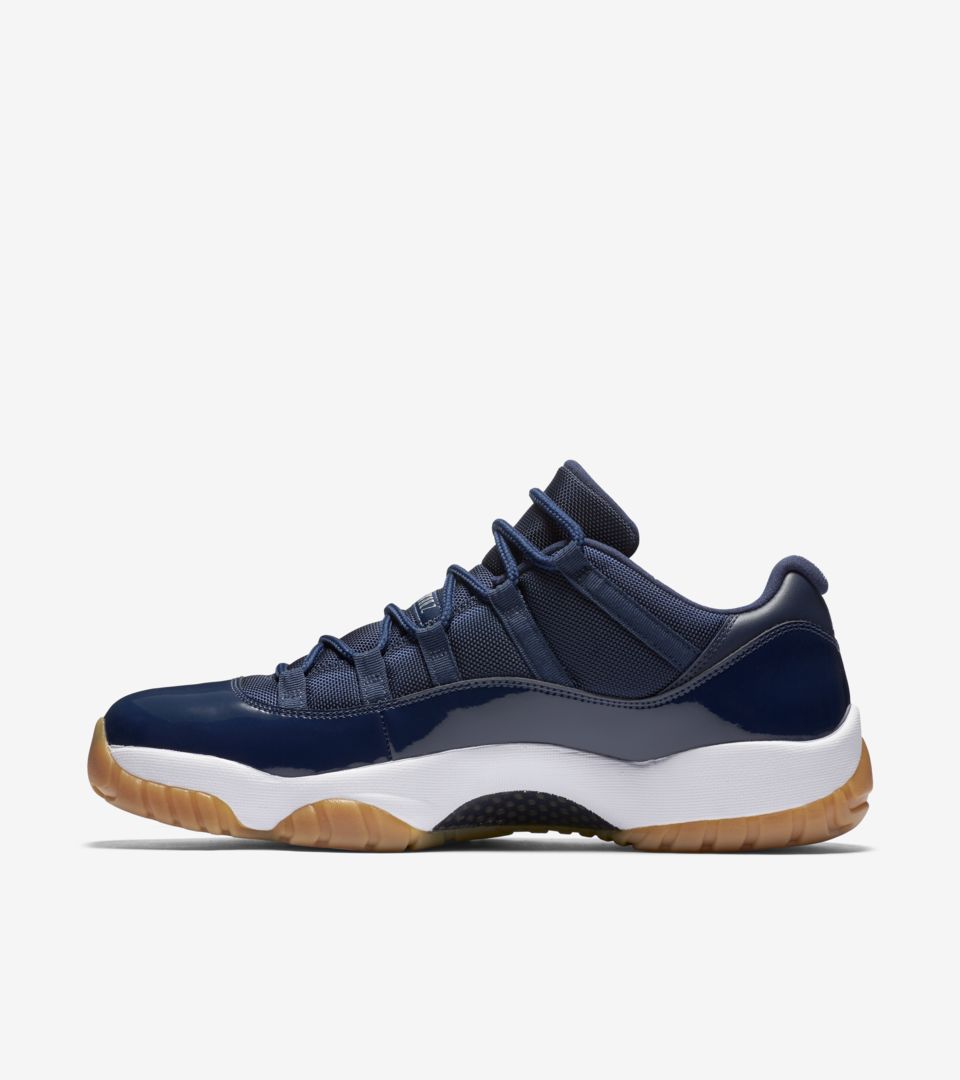 AIR JORDAN XI LOW AIR JORDAN XI LOW