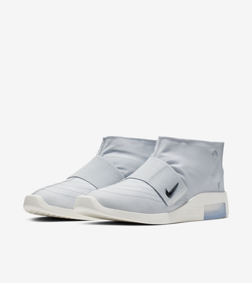 Air Fear of God Moc 'Pure Platinum' Release Date Air Fear of God Moc 'Pure Platinum' Release Date