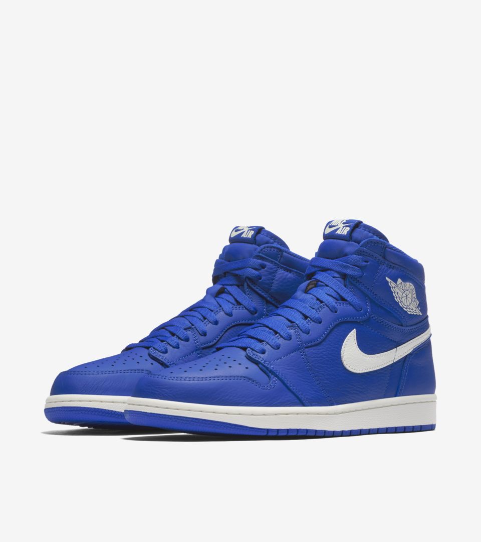 Air Jordan 1 Retro High OG 'Hyper Royal & White' Release Date Air Jordan 1 Retro High OG 'Hyper Royal & White' Release Date
