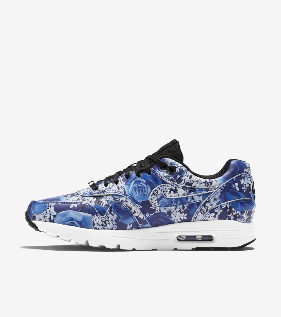 WMNS AIR MAX 1 ULTRA MOIRE WMNS AIR MAX 1 ULTRA MOIRE