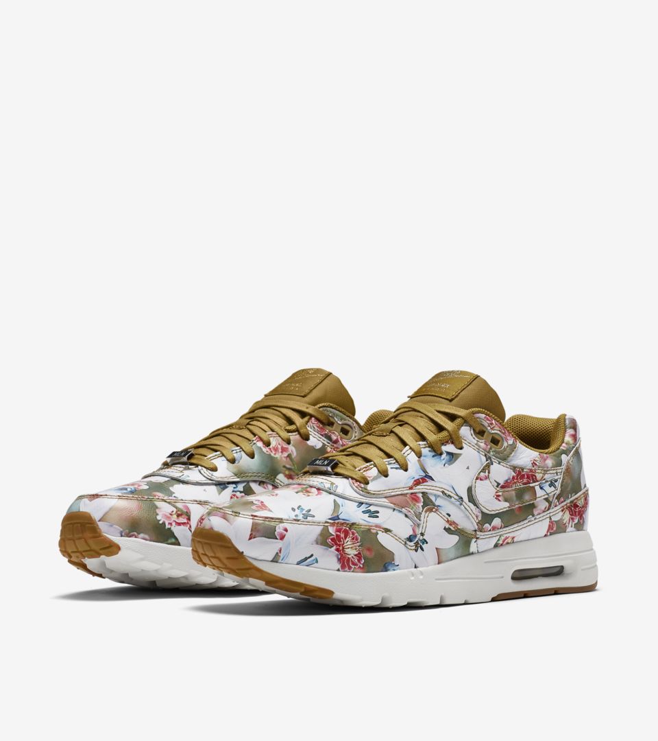 WMNS AIR MAX 1 ULTRA MOIRE WMNS AIR MAX 1 ULTRA MOIRE