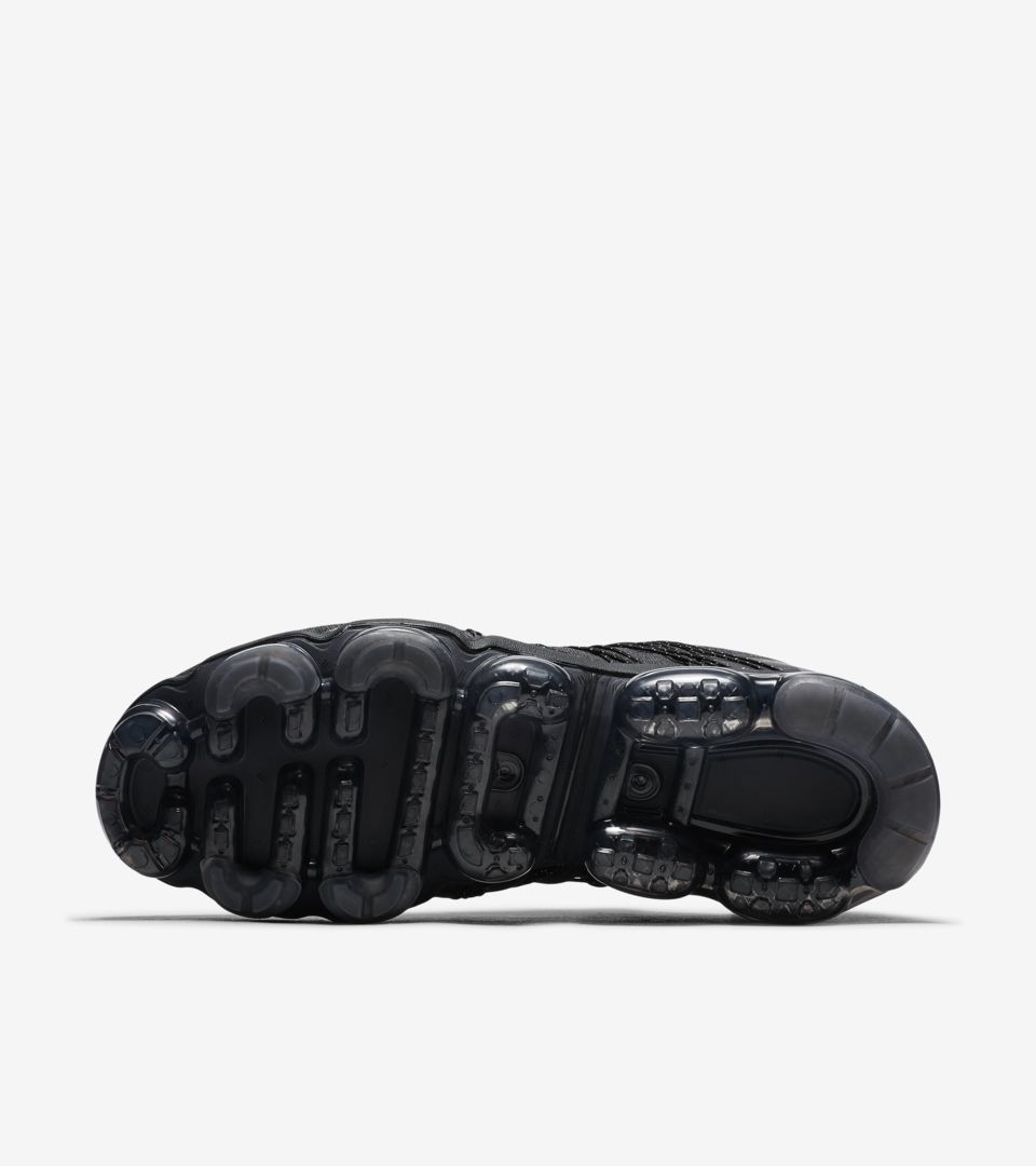 Nike Air Vapormax Run Utility 'Black & Anthracite & Habanero Red' Release Date Nike Air Vapormax Run Utility 'Black & Anthracite & Habanero Red' Release Date
