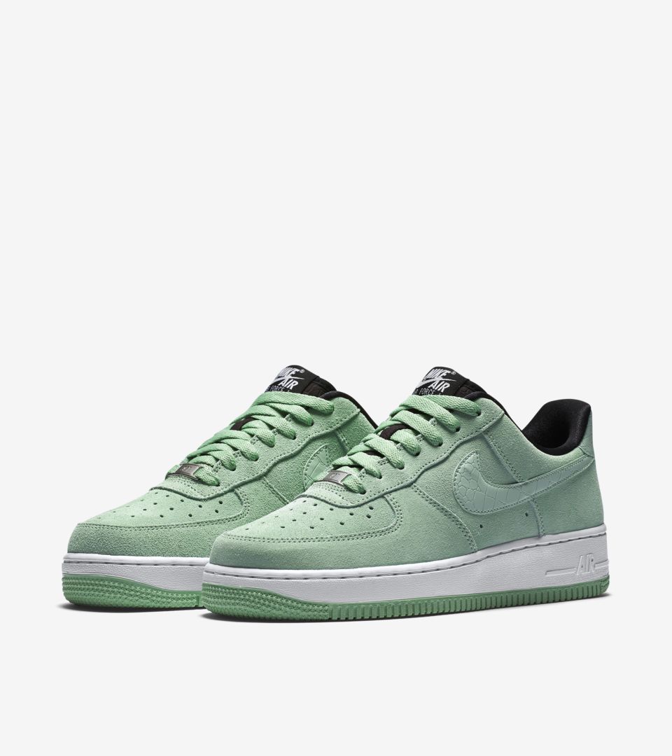 WMNS AIR FORCE 1 WMNS AIR FORCE 1